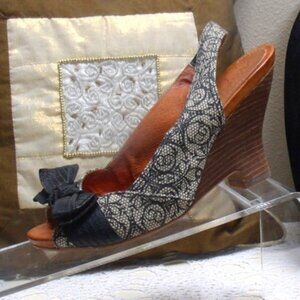NAYA Slingback Wedge Heels 8.5